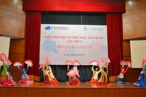 Giao lưu văn hóa – cầu nối hữu nghị giữa Việt Nam và Hàn Quốc