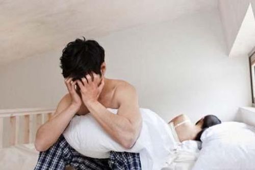 'Của quý' mất mảng da sau khi được bác sĩ Trung Quốc chữa yếu sinh lý