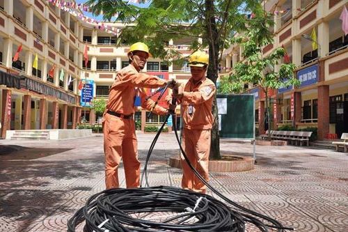 EVN HANOI khởi công 11 công trình lưới điện