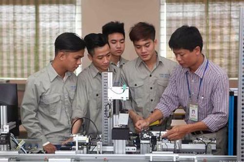 Chất vấn và trả lời chất vấn: Đi thẳng vào vấn đề trọng tâm, nhận rõ trách nhiệm