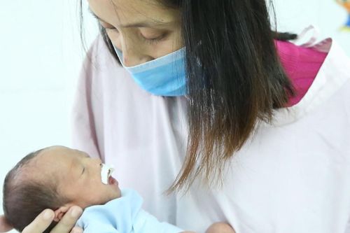 Giành giật sự sống cho mẹ con thai phụ bị ung thư