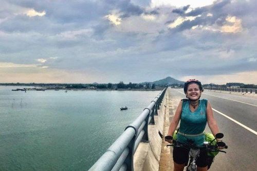 Bắt tên trộm xe đạp của nữ du khách nước ngoài phượt xuyên Việt