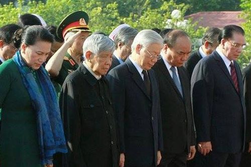 Lãnh đạo Đảng, Nhà nước viếng các anh hùng liệt sĩ