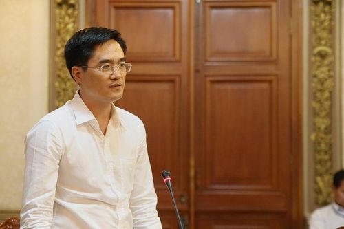 Phó giám đốc Sở GTVT: Rất bất bình khi xem clip phụ xe đe dọa du khách