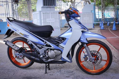 Xe 2 thì Yamaha 125Z độ đồ chơi cả trăm triệu đồng