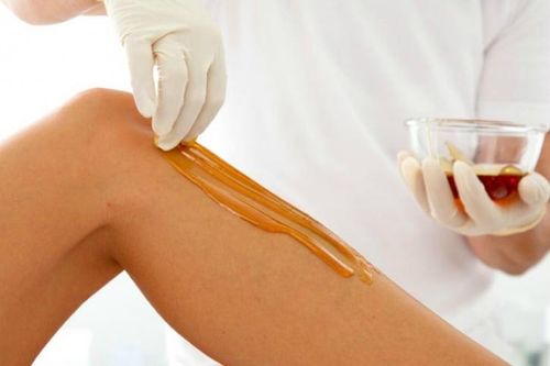Đây là lý do bạn nên tẩy lông bằng đường thay vì waxing
