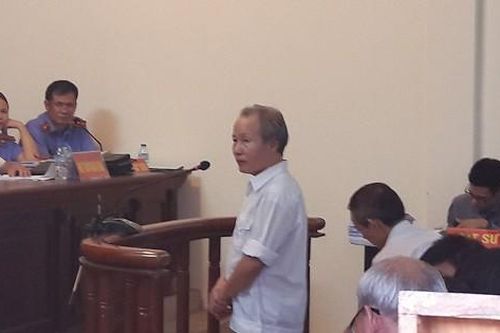 Vụ án Đồng Tâm: 'Ký chuyển nhượng đất vì toàn con cháu lãnh đạo'