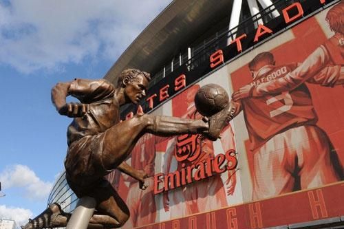 Bergkamp nhận giải bàn thắng đẹp nhất Premier League