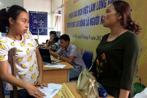 Việc làm cho người khuyết tật: Cơ hội nhiều nhưng tuyển dụng không dễ