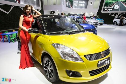 Nghịch lý thị trường xe hơi Việt Nam: Càng giảm giá càng ế