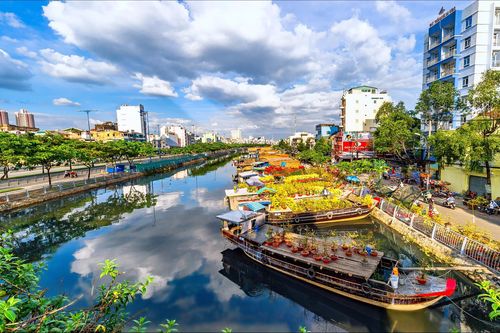 Bến Bình Đông giữ lại Tết xưa Sài thành
