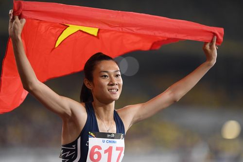 SEA Games tối 23/8: Tú Chinh giành HCV chạy 200 m
