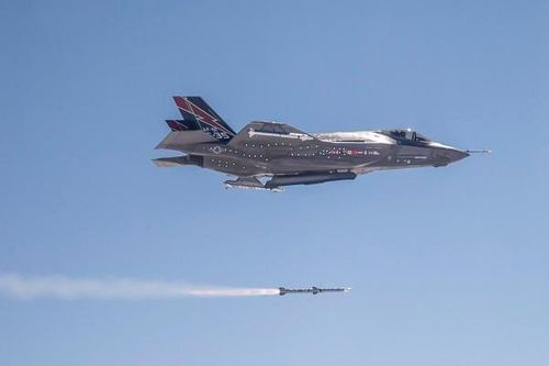 Hơn 100 tiêm kích F-35 chuẩn bị bao vây Triều Tiên