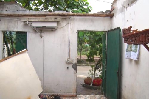 Hơn 700 ngôi nhà ở Lào Cai bị tốc mái do giông, lốc