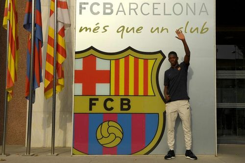 Dembele chính thức tới Barcelona