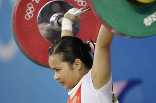Tước danh hiệu Olympics của 3 VĐV cử tạ Trung Quốc