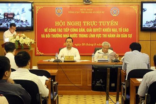 Tăng cường giám sát và cá thể hóa trách nhiệm cán bộ tiếp công dân