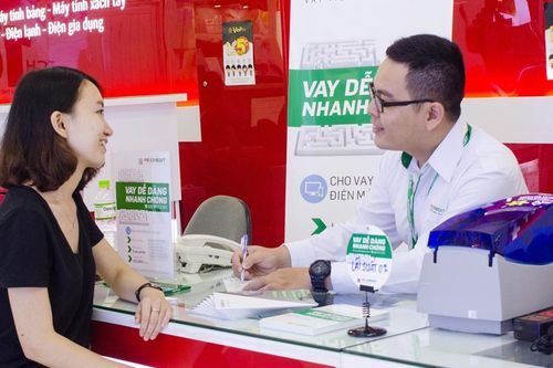 Cho vay tiêu dùng tín chấp: Công ty tài chính 'hốt' bạc