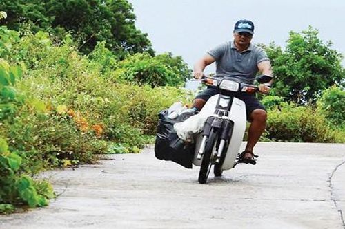 Thanh niên nhặt rác 'lịch sự nhất Sơn Trà'