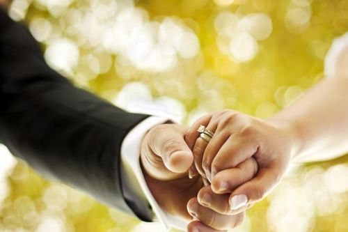 Vợ chồng, con cái - ắt hẳn là mối nợ nhân duyên