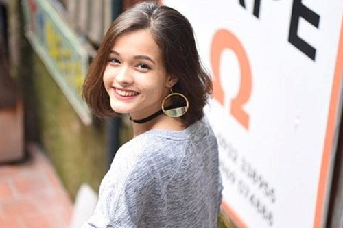 'Bông hồng lai' Việt - Pháp có nụ cười 'ma lực'