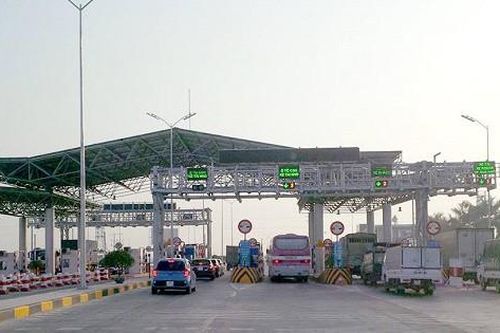 Các dự án BT, BOT trong lĩnh vực giao thông, môi trường: Trạm thu phí 'sát cánh' gây khó cho người dân