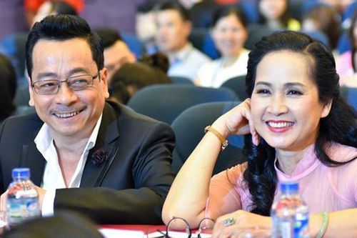 'Người phán xử' Hoàng Dũng và 'mẹ chồng' Lan Hương chấp nhận diễn không cát-sê vì sân khấu Việt Nam