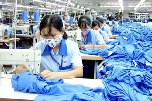 Mức tăng lương tối thiểu làm tăng lo ngại về khả năng cạnh tranh