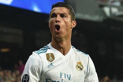 Zidane khen Ronaldo hay nhất thế giới