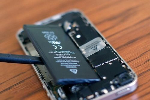 iOS sẽ mách bạn lúc nào cần thay pin iPhone