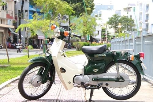 Honda Cub rao giá hơn 100 triệu gây xôn xao
