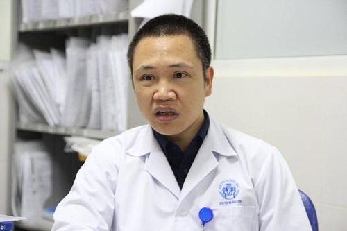 Cứu sống bé trai 2 tháng tuổi bị dị tật tim bẩm sinh rất phức tạp
