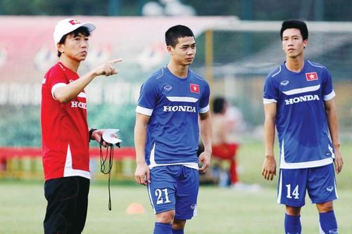 VFF 'đau đầu' tìm HLV cho ĐTQG