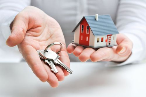 Có 1 tỷ đồng, bà mẹ đăng đàn hỏi dân mạng nên mua chung cư hay nhà đất