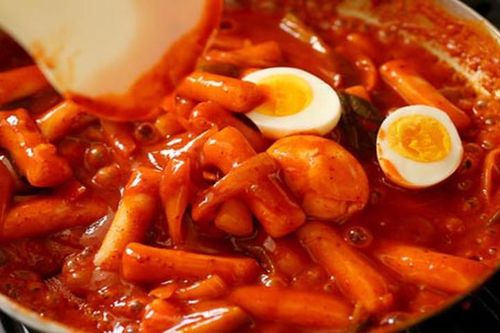 Những món ăn chỉ nhìn đã cay bỏng lưỡi ở Hàn Quốc