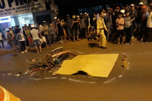 Người đàn ông bị xe tải tông chết thảm trên đường Hồ Chí Minh
