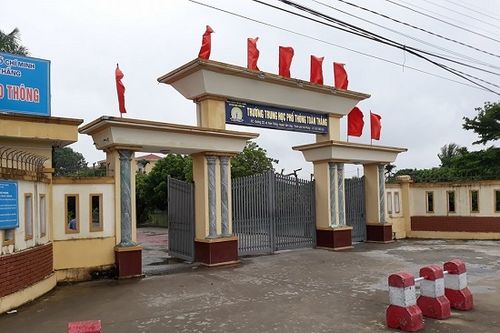 Hải Phòng: Kỷ luật 3 nữ sinh THPT đánh bạn học tại trường học.