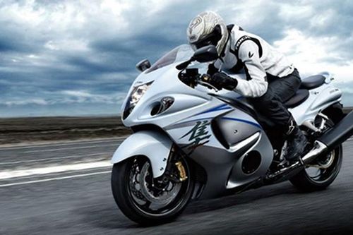 'Thần gió' Suzuki Hayabusa 2018 lùi ngày ra mắt