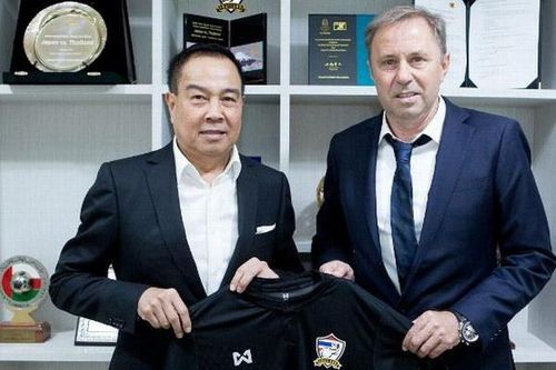 LĐBĐ Thái Lan sợ mất tướng tài vào tay các đội bóng Trung Quốc