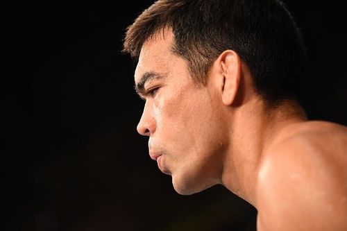 UFC FN 119: Trở lại sau 2 năm, nhà cựu vô địch bị đấm gục chóng vánh