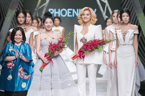 Mãn nhãn trước 'Phượng Hoàng Việt' của Vũ Thu Phương
