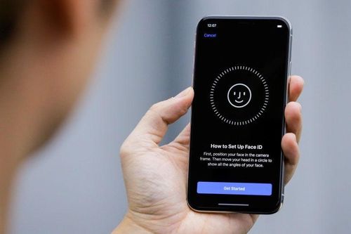 Face ID hay Touch ID mở khóa màn hình nhanh hơn?