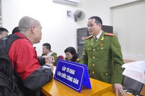 Khi nào mới bắt đầu 'khai tử' Sổ hộ khẩu?