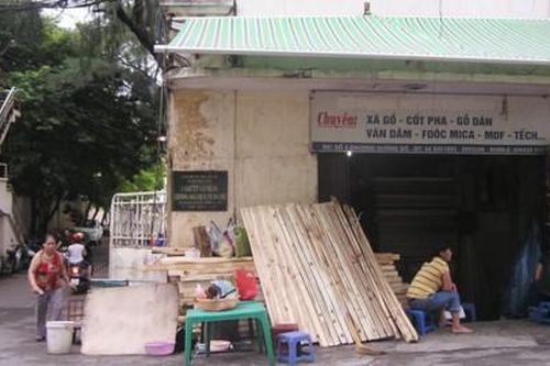 Hà Nội: Chấm dứt ngay cho thuê, cho mượn; tạm dừng bán nhà đất công