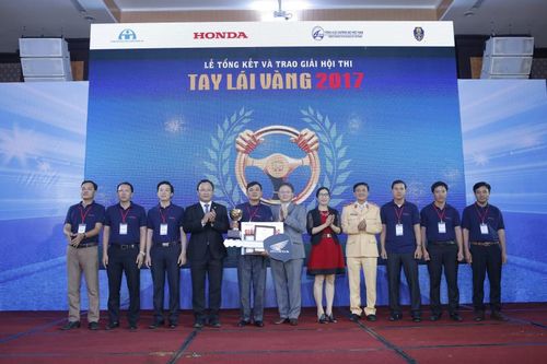 Trao giải hội thi 'Tay lái vàng 2017'