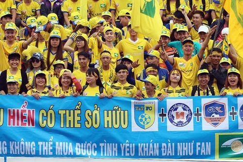 Làm gì để V.League không còn 'hấp dẫn nhất thế giới'?