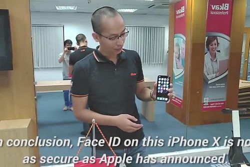Không thể ngờ: Face ID của iPhone X bị đánh lừa bởi một chiếc mặt nạ của BKAV