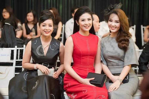 NSƯT Chiều Xuân gợi cảm 'đọ sắc' cùng Ngọc Hân, Thụy Vân