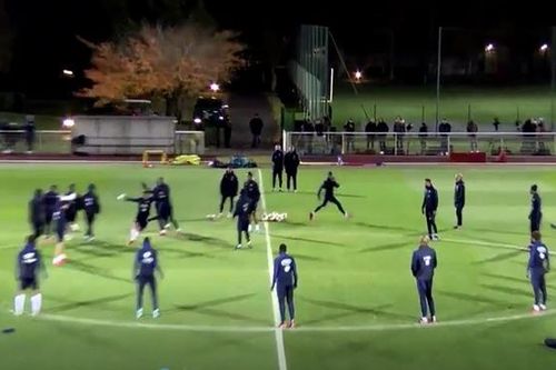 Mbappe phát cuồng sau pha xỏ háng Griezmann