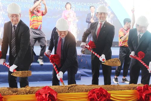 Khởi công lắp đặt đường ống cấp nước sạch lớn nhất TPHCM